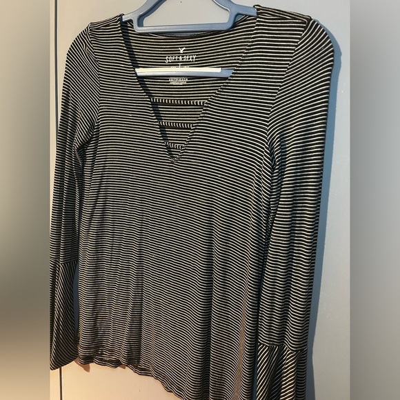 American Eagle Outfitters ‘Soft and Sexy’ striped top with bell sleeves. Size XS - Picture 7 of 8